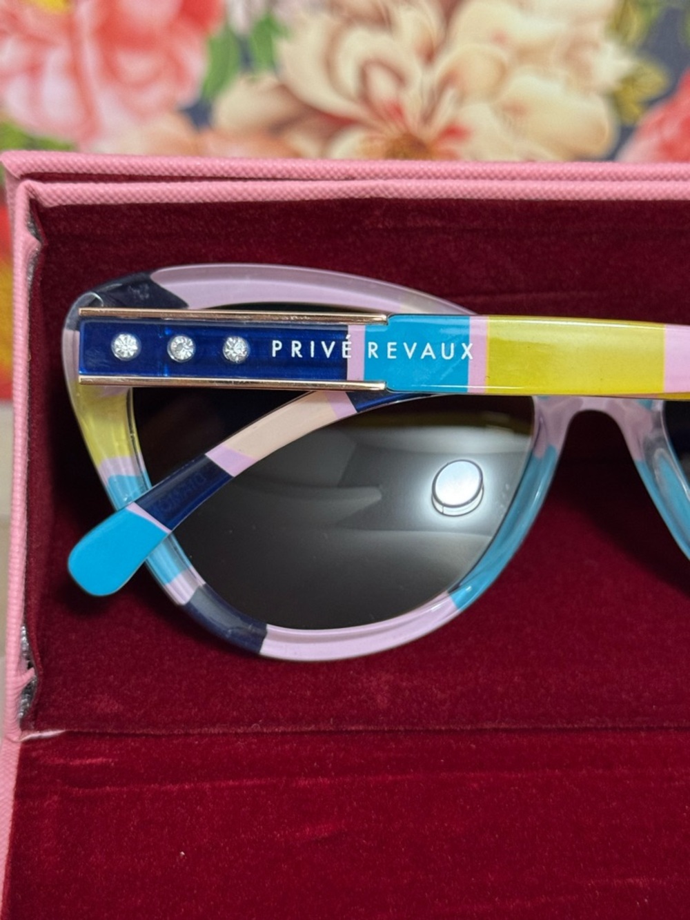 Privé Revaux "The Timeless" Polarized Sunglasses - Striped Frames with Pink Case - Picture 4 of 10